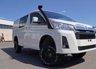 Front shot of van | Featured image for the Toyota HiAce 4x4 Conversion Page for Bus 4x4 Group