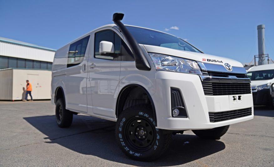 Front shot of van | Featured image for the Toyota HiAce 4x4 Conversion Page for Bus 4x4 Group